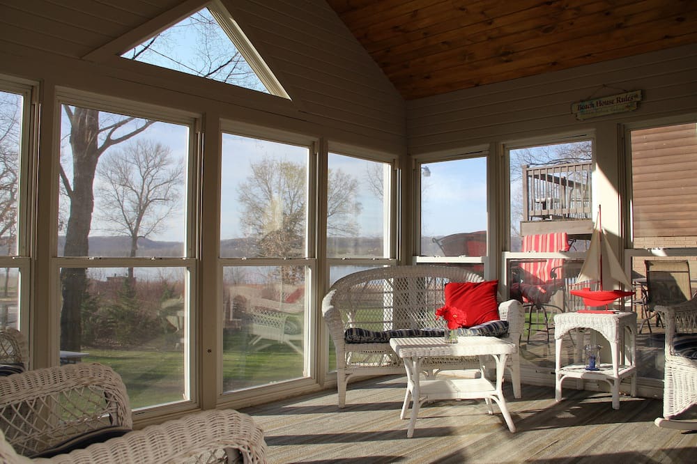 Photo of Bedroom in Sherrill