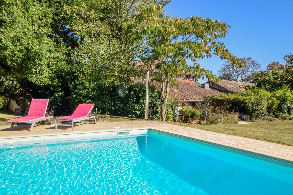 Photo of Outdoor in Gaujan