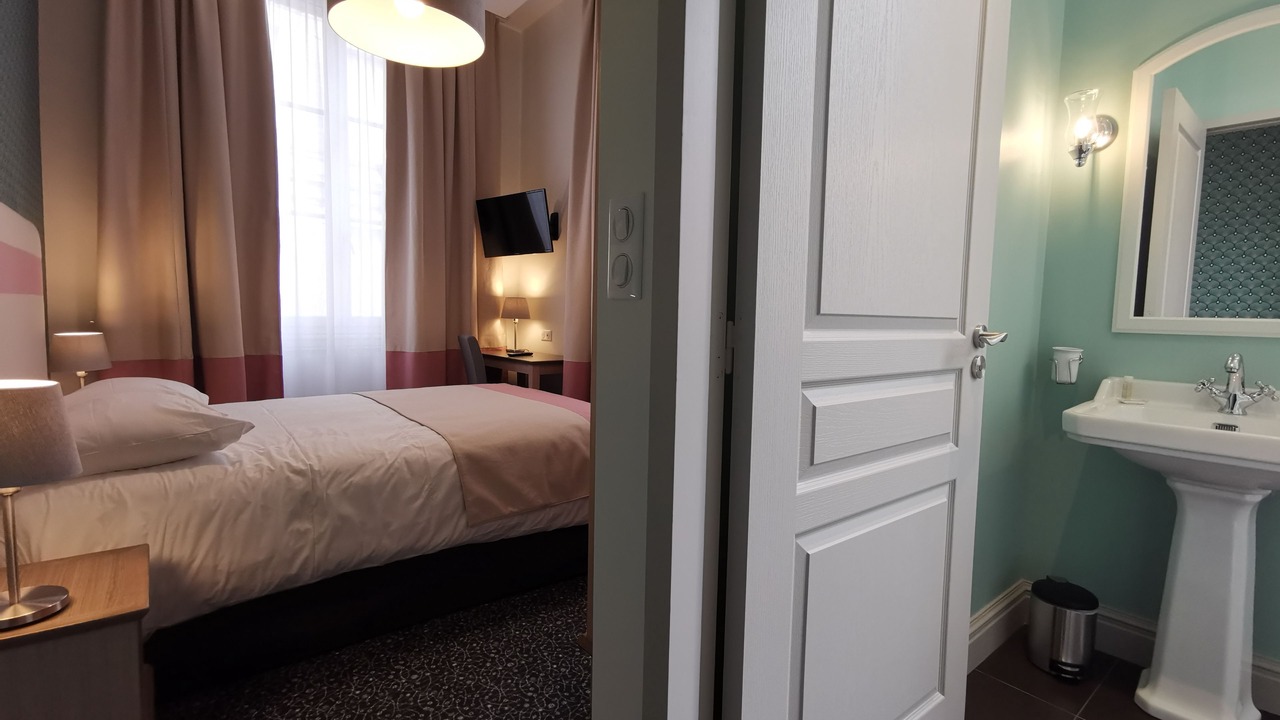 Photo of Others in Cognac