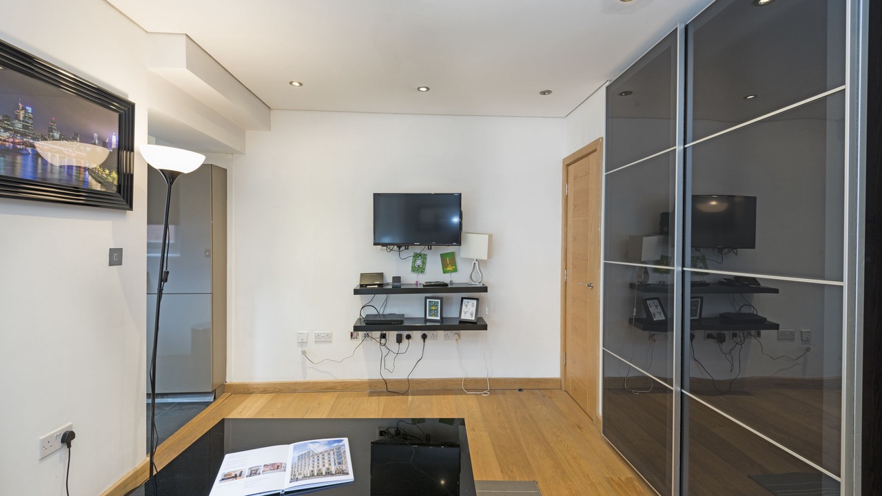 Photo of Bedroom in Castle Baynard