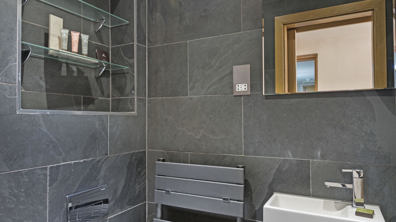 Photo of Bathroom in Castle Baynard