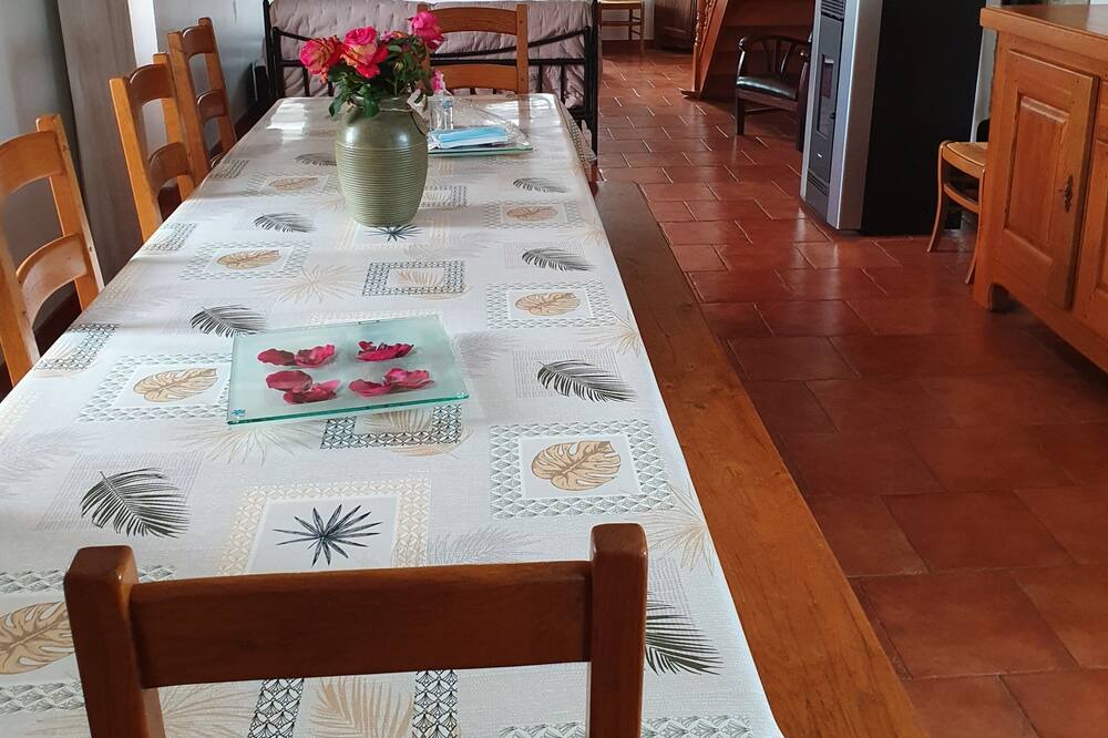 Photo of Kitchen in La Chapelle-aux-Choux
