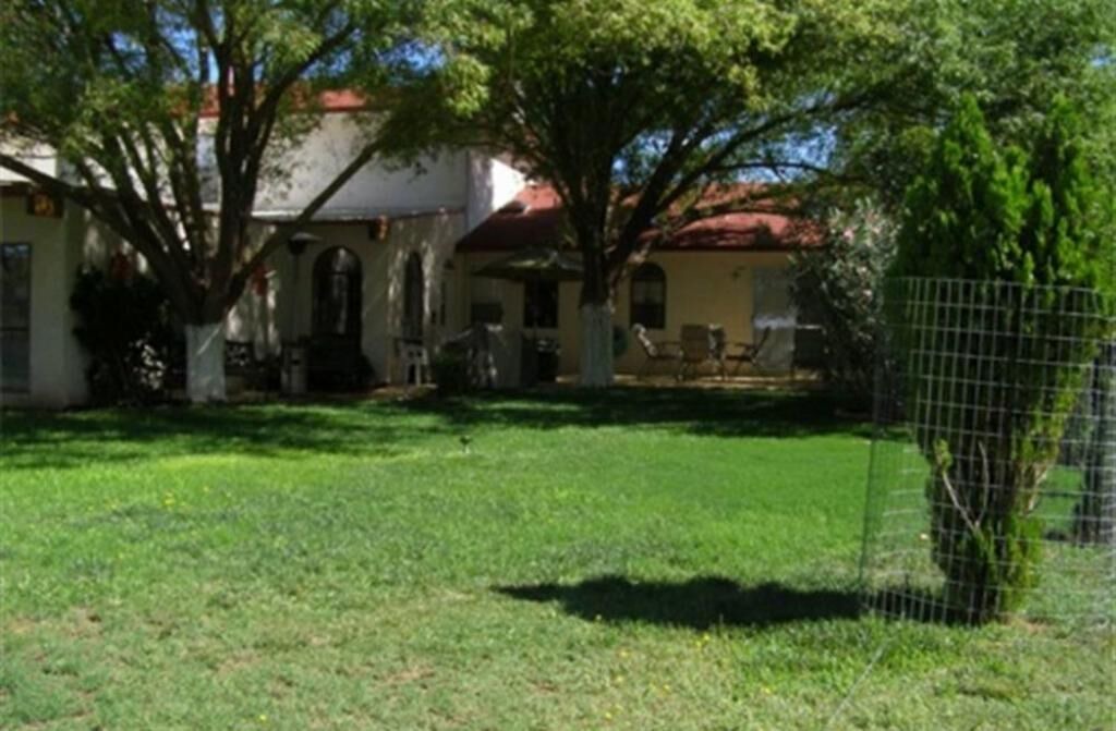 Photo of Outdoor in Boles Acres