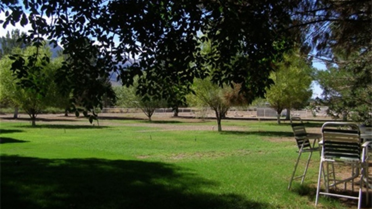 Photo of Outdoor in Boles Acres