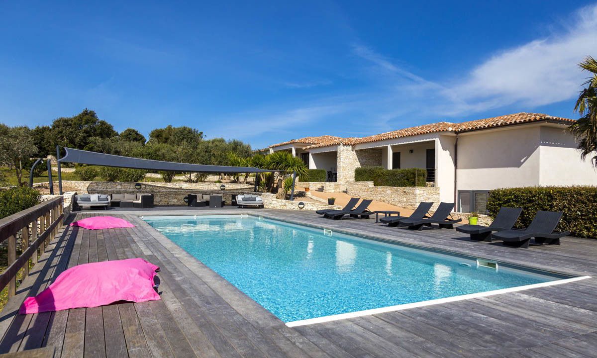 Photo of Outdoor in Bonifacio