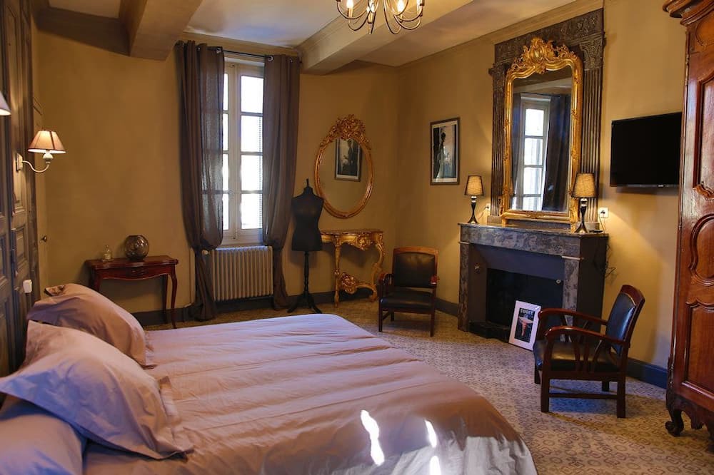 Photo of Bedroom in Bernis