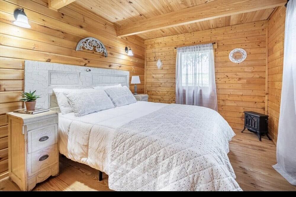 Photo of Bedroom in Elgin