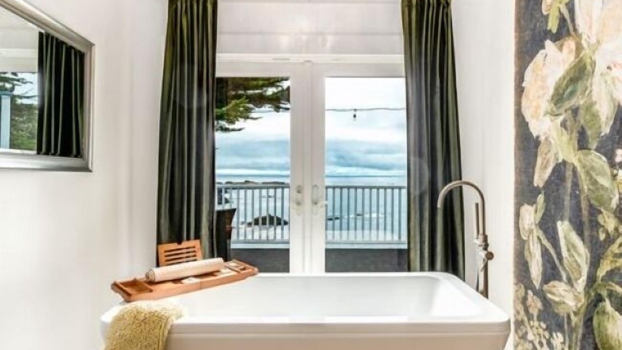 Photo of Bedroom in Mendocino