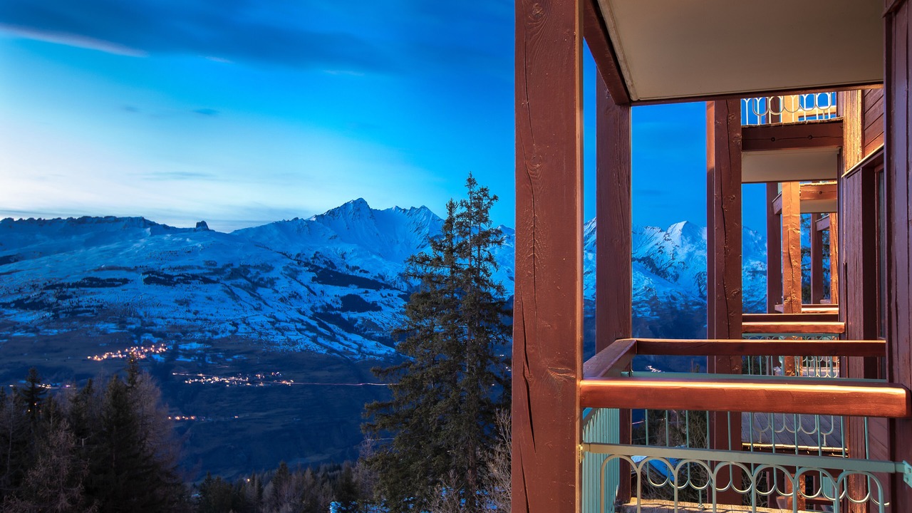 Photo of Patio Balcony in Arc-1800