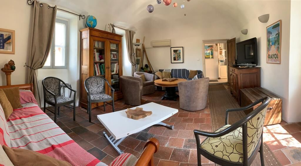 Photo of Livingroom in Barjac