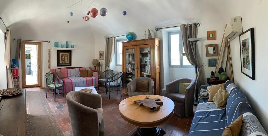 Photo of Livingroom in Barjac