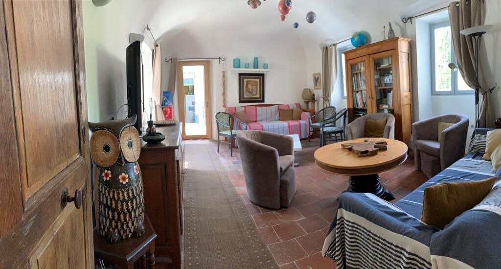 Photo of Livingroom in Barjac