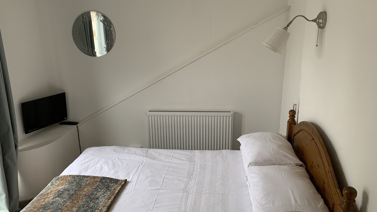 Photo of Bedroom in Barton Mills