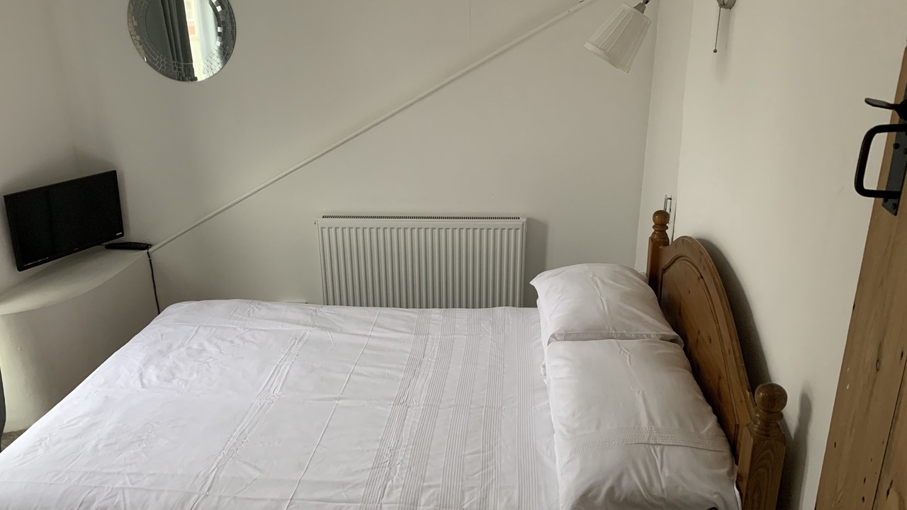 Photo of Bedroom in Barton Mills