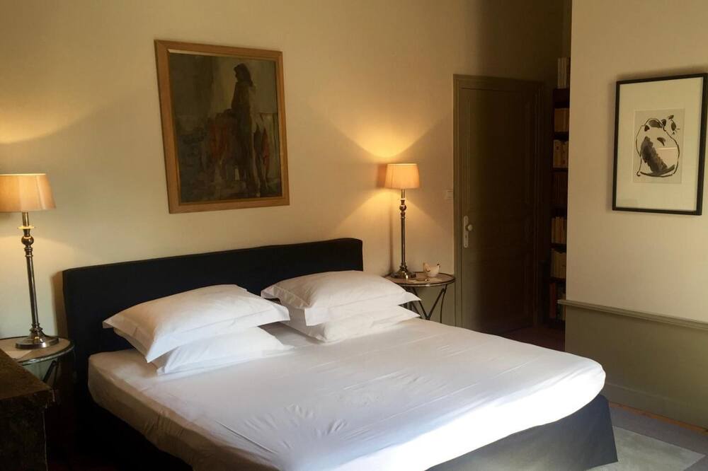 Photo of Bedroom in Ambierle