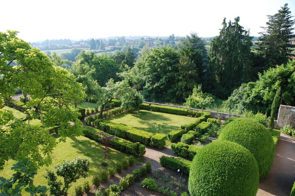 Photo of Outdoor in Ambierle