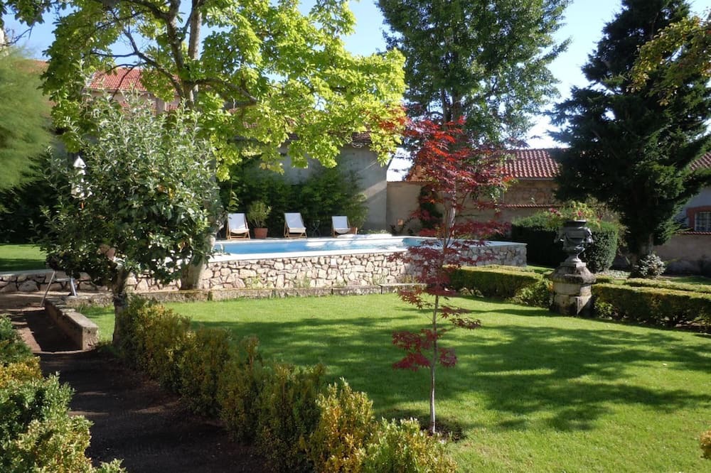 Photo of Outdoor in Ambierle