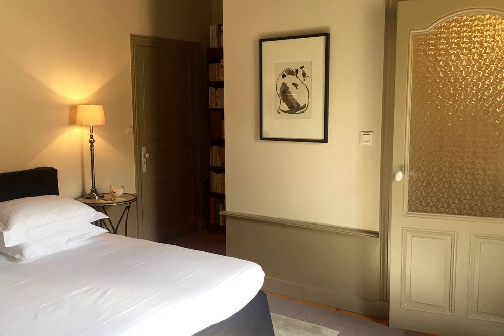 Photo of Bedroom in Ambierle