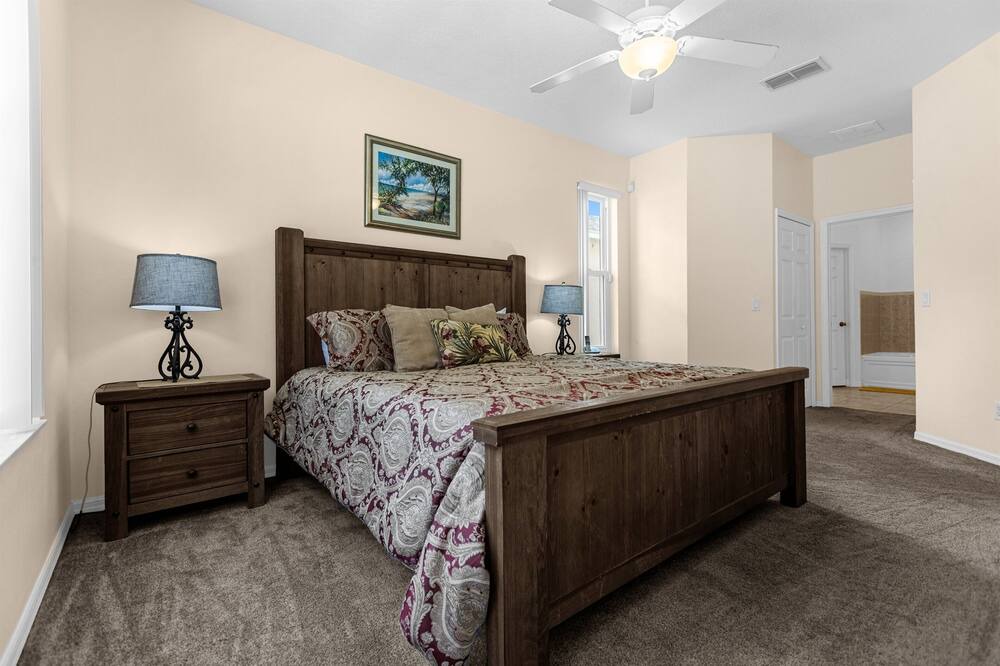 Photo of Bedroom in Seasons