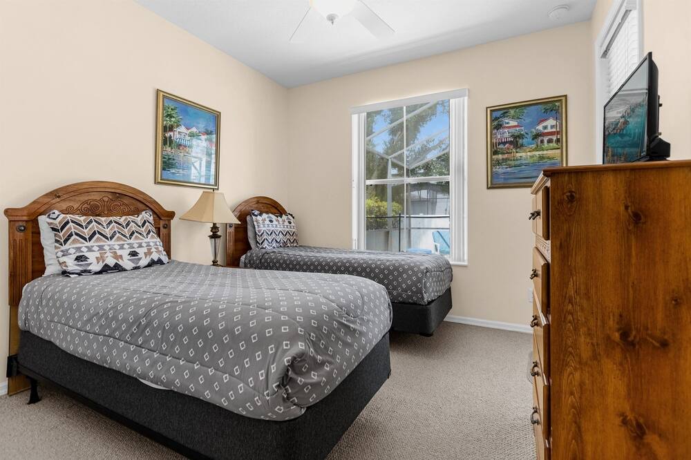 Photo of Bedroom in Seasons