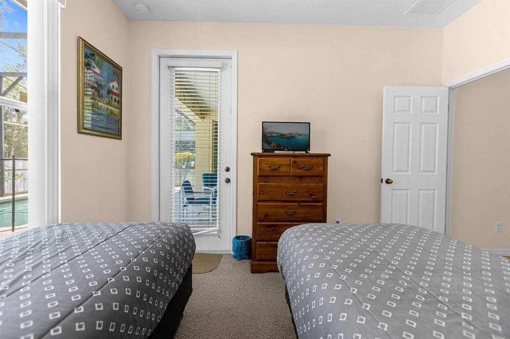 Photo of Bedroom in Seasons