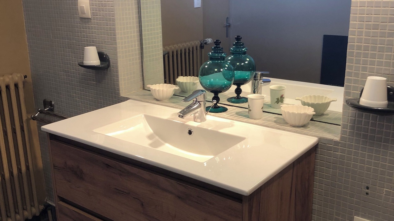 Photo of Bathroom in Salbris