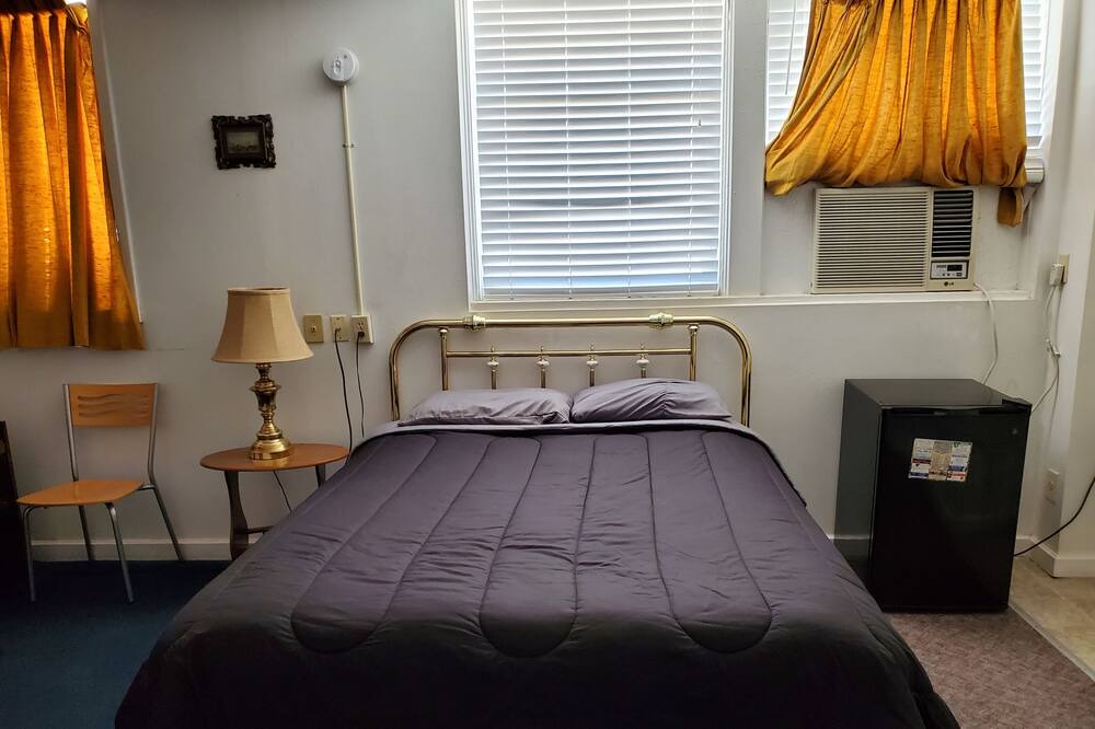 Photo of Bedroom in Dighton