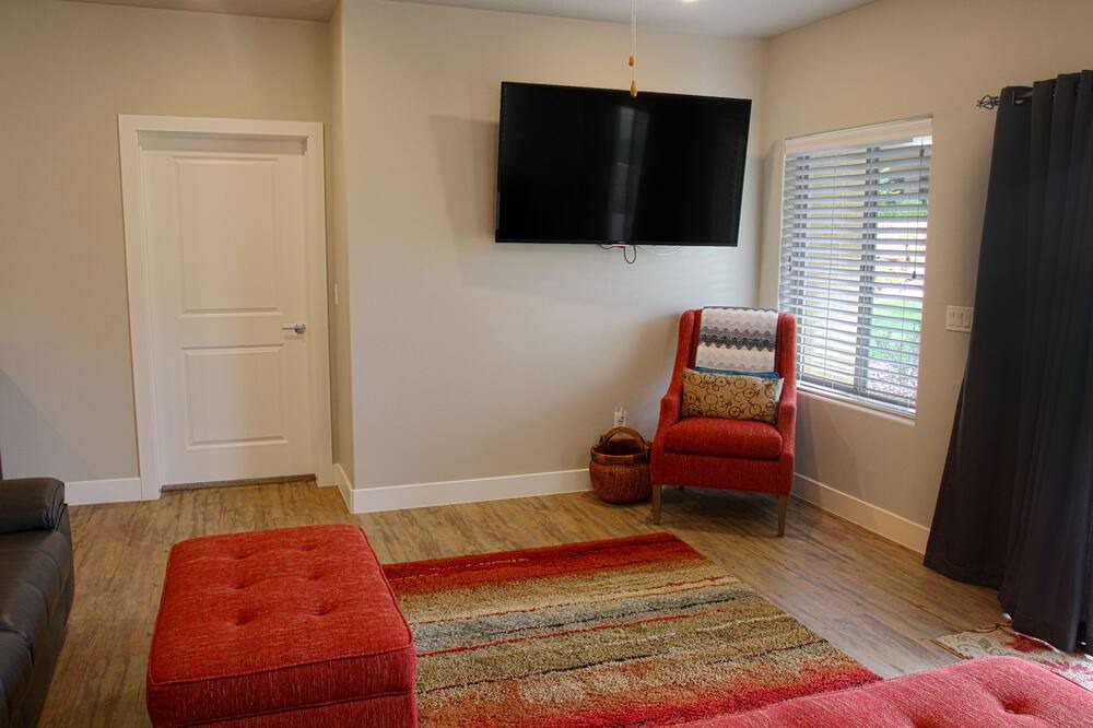Photo of Livingroom in St. George