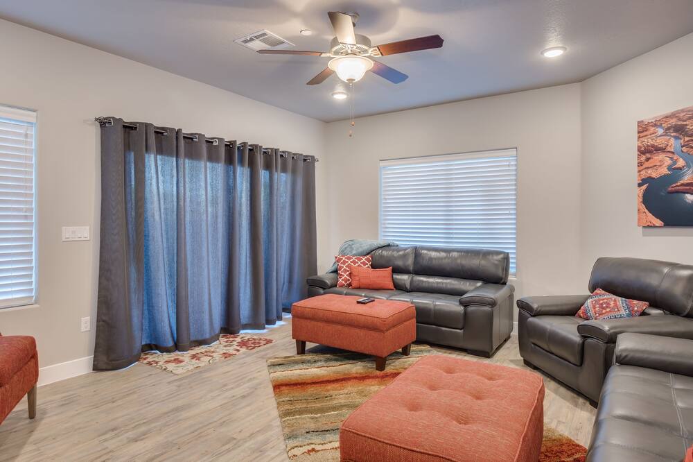 Photo of Livingroom in St. George