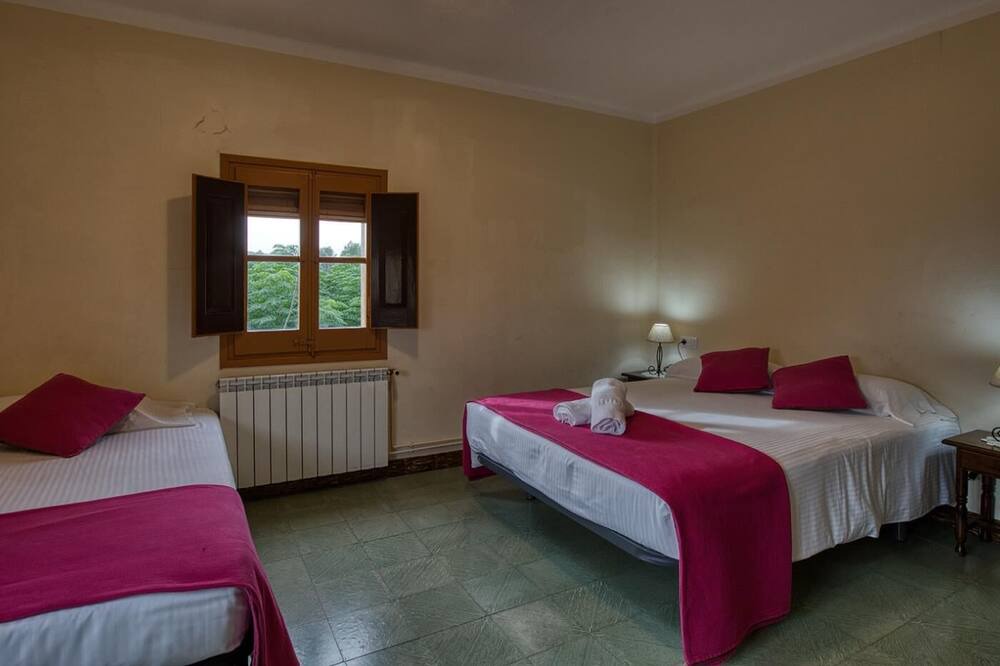 Photo of Bedroom in Sant Miquel de Fluvia
