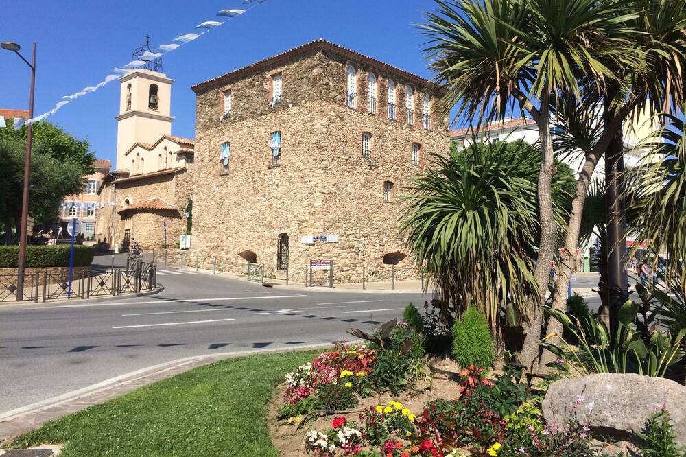 Photo of Outdoor in Sainte-Maxime City Centre