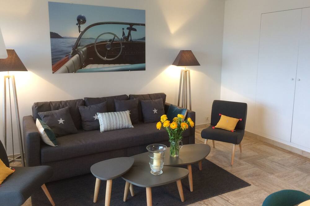 Photo of Livingroom in Sainte-Maxime City Centre