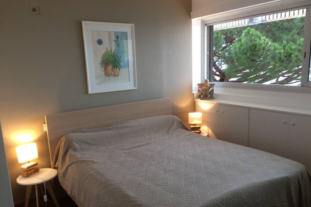 Photo of Bedroom in Sainte-Maxime City Centre