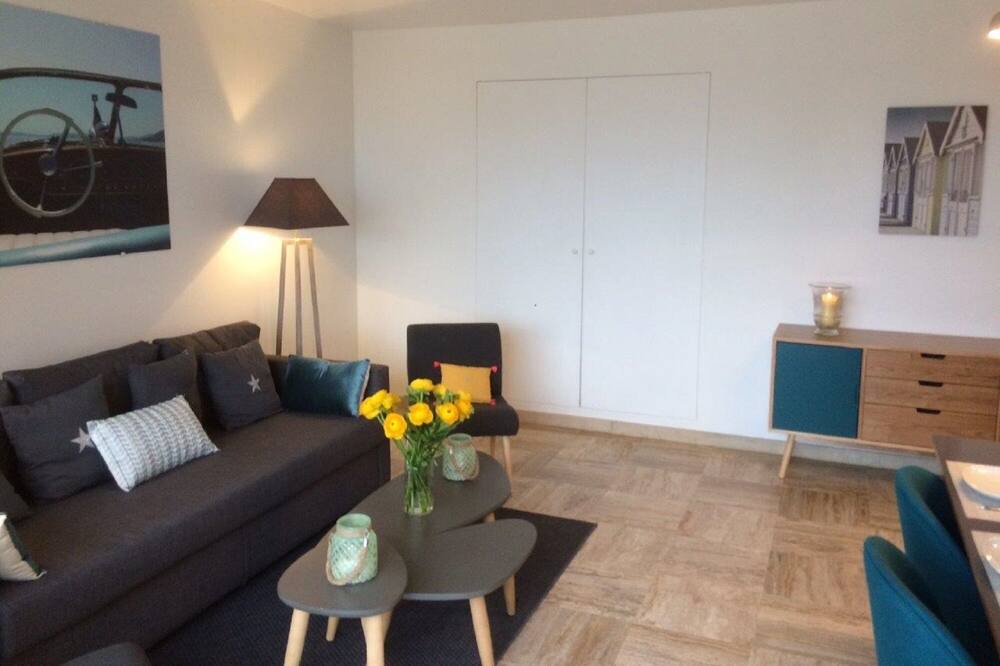 Photo of Livingroom in Sainte-Maxime City Centre