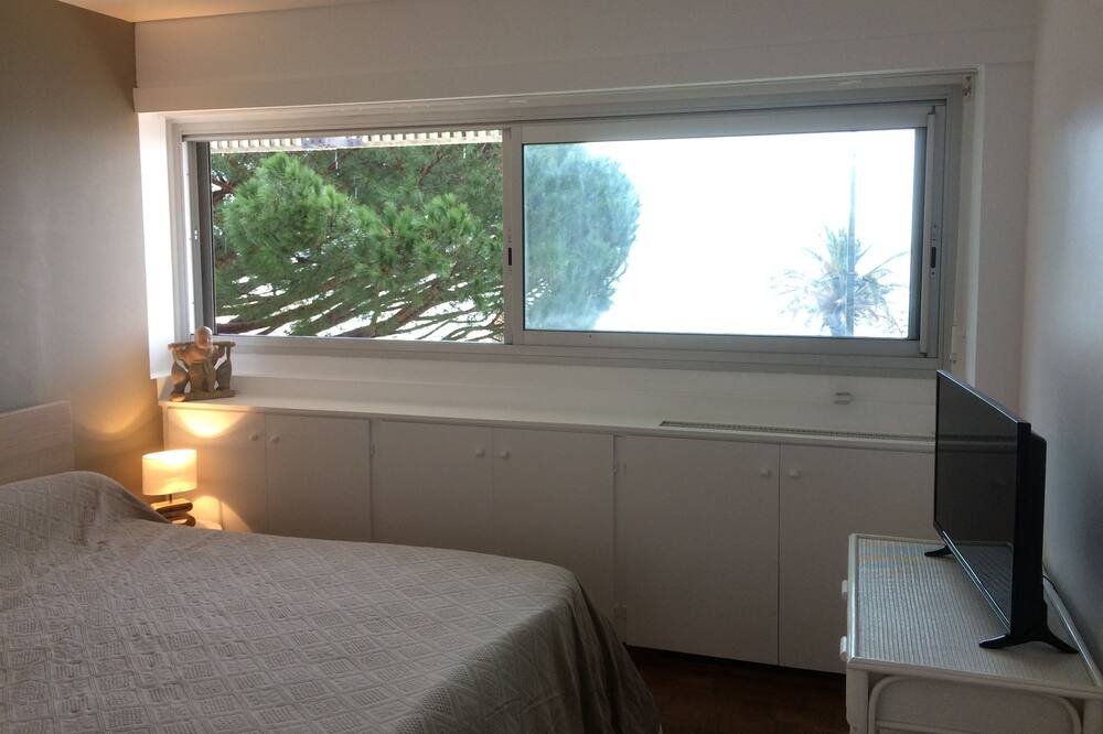 Photo of Bedroom in Sainte-Maxime City Centre