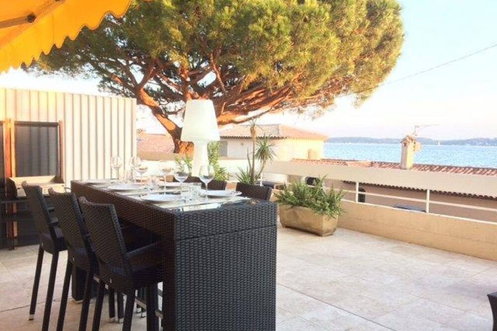 Photo of Patio Balcony in Sainte-Maxime City Centre