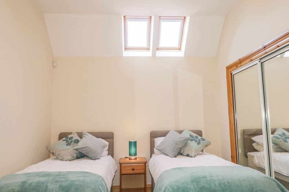 Photo of Others in Elgin