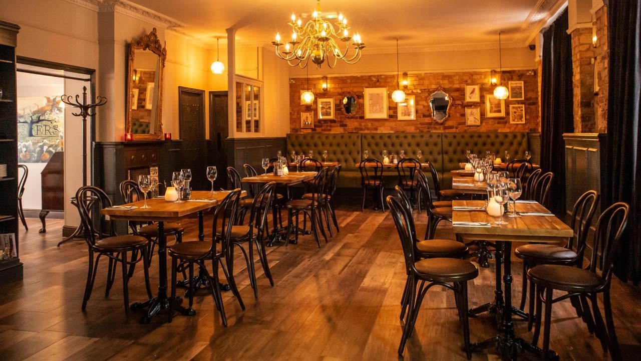 Photo of Others in Hampton Wick