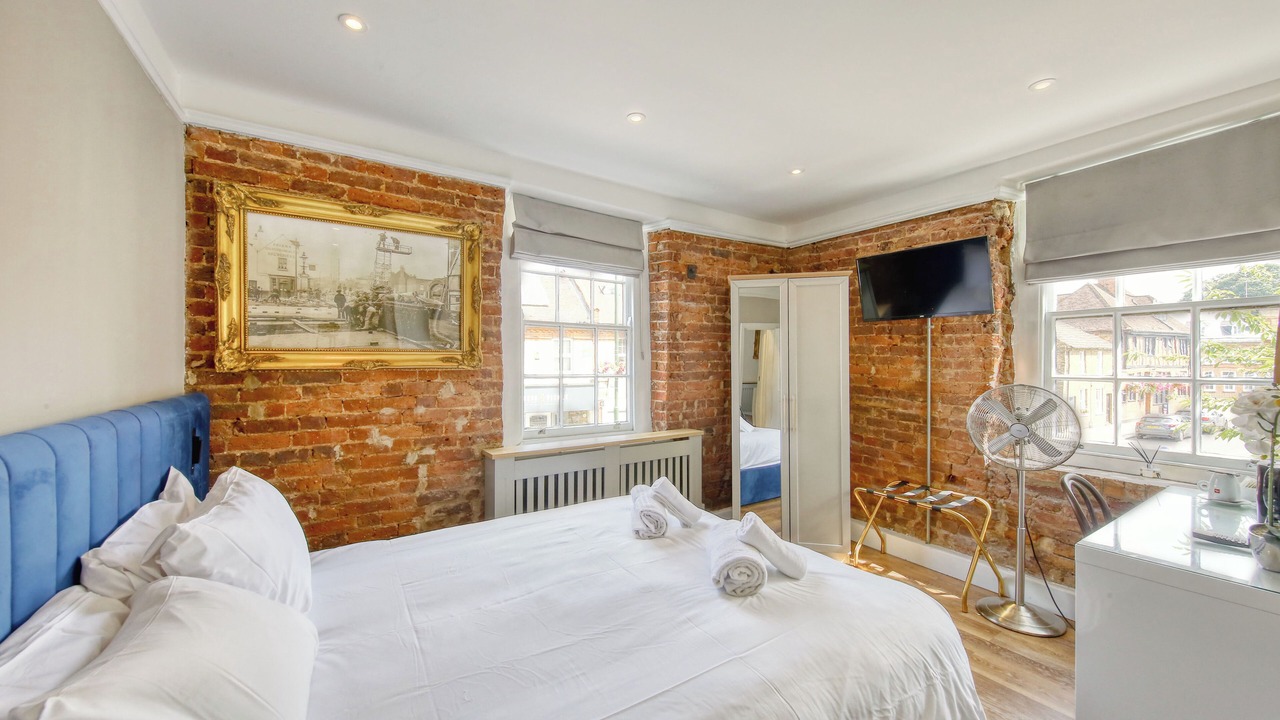 Photo of Bedroom in Hampton Wick