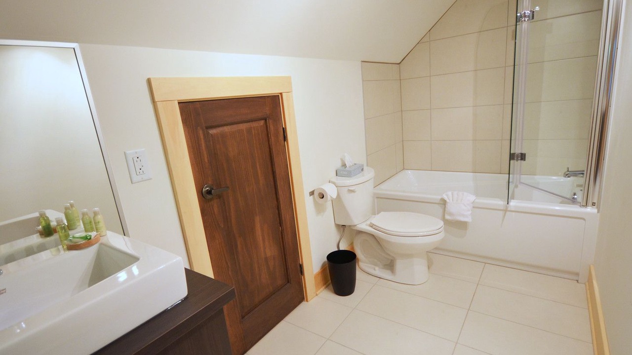Photo of Bathroom in Sainte-Marguerite-du-Lac-Masson