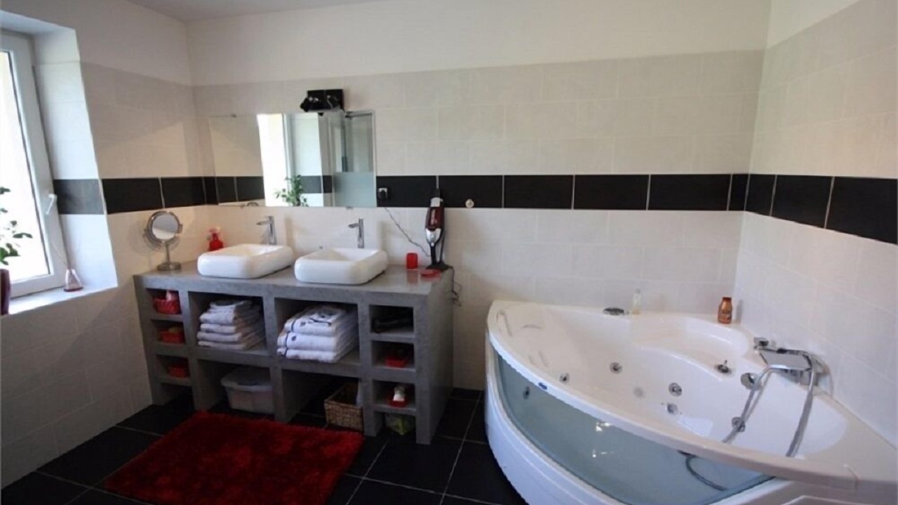 Photo of Others in Aranc