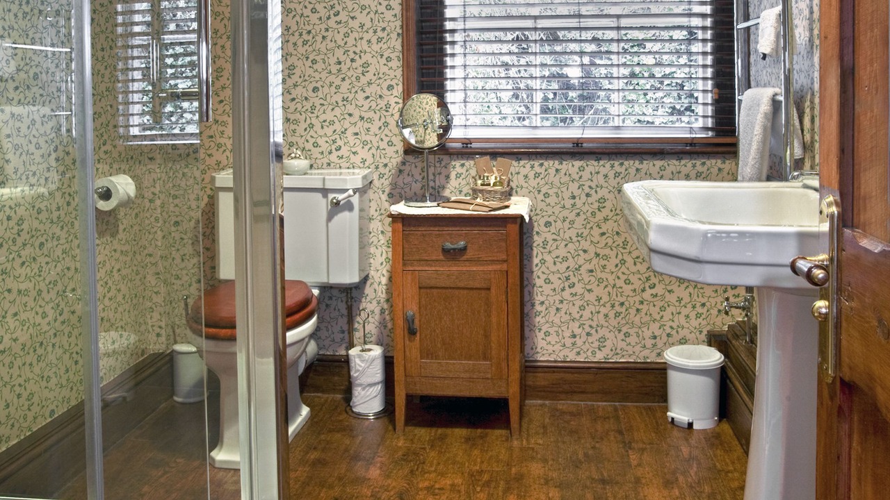 Photo of Bathroom in Matlock Bath