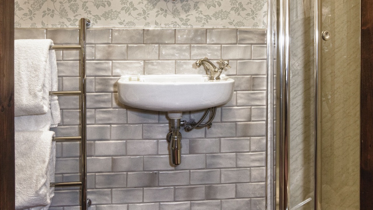 Photo of Bathroom in Matlock Bath