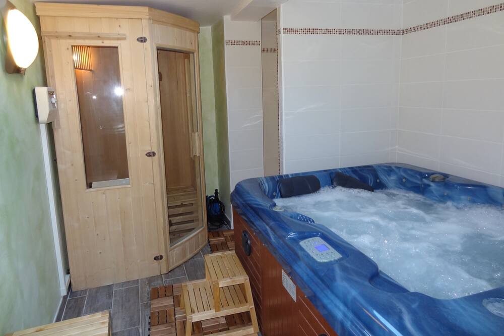 Photo of Others in Saint-Just