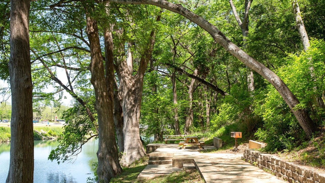 Photo of Others in Gruene