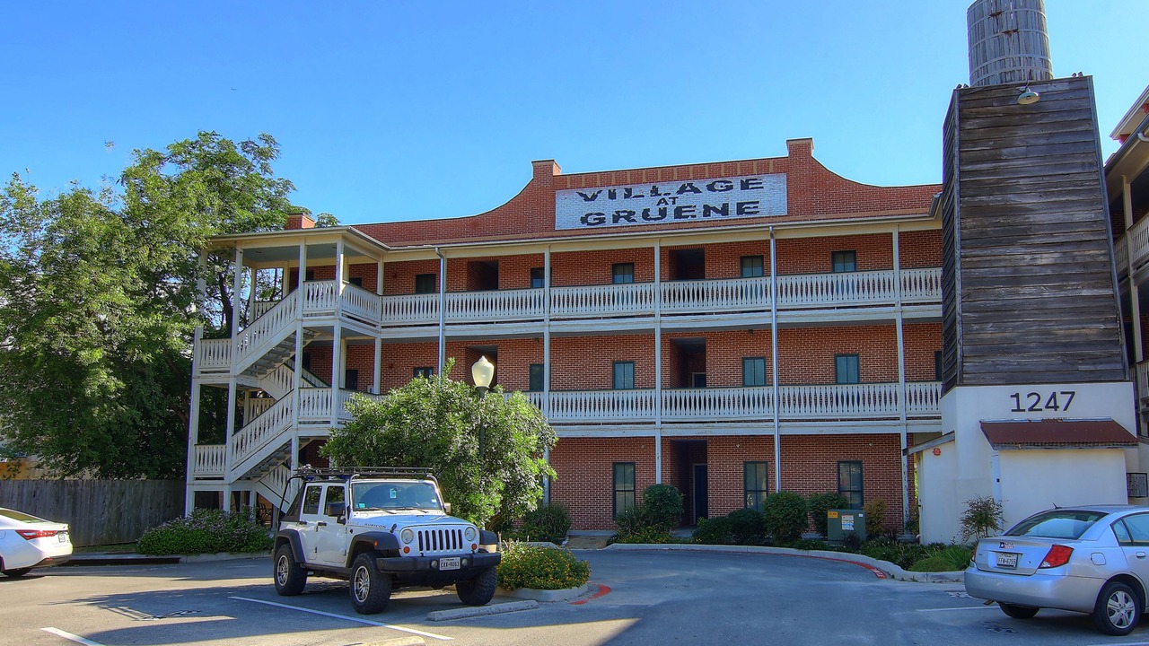Photo of Others in Gruene