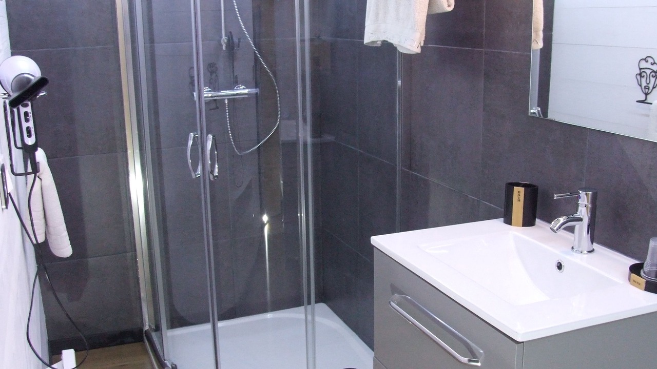 Photo of Bathroom in Gueudecourt