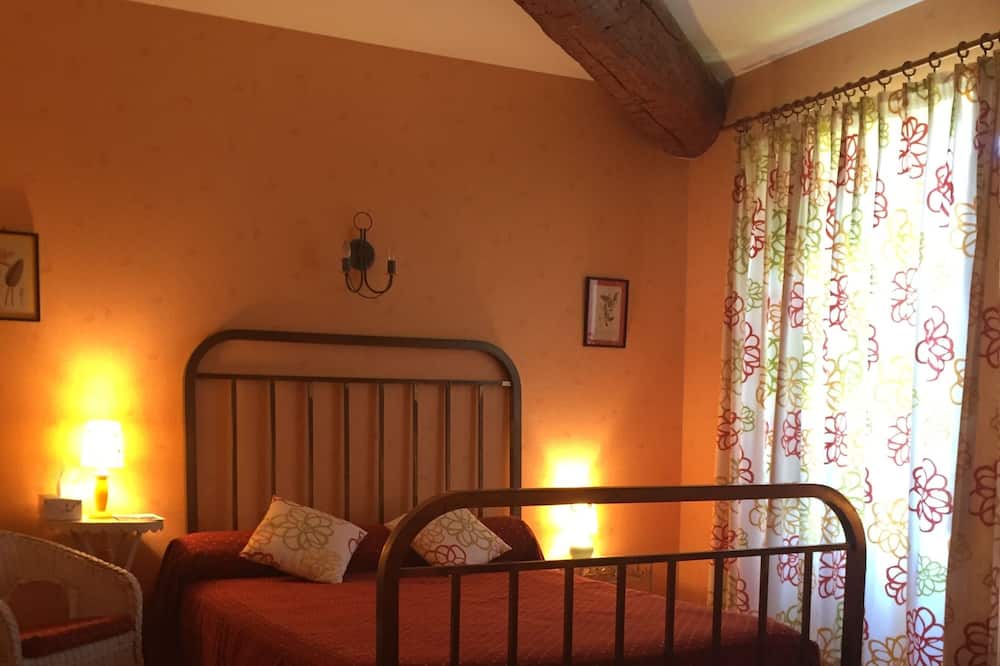 Photo of Bedroom in La Tour-Sur-Orb