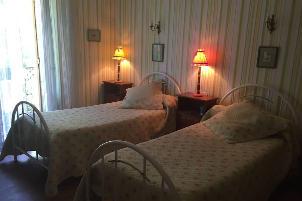 Photo of Bedroom in La Tour-Sur-Orb