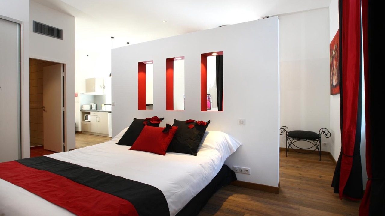 Photo of Others in Oeyreluy